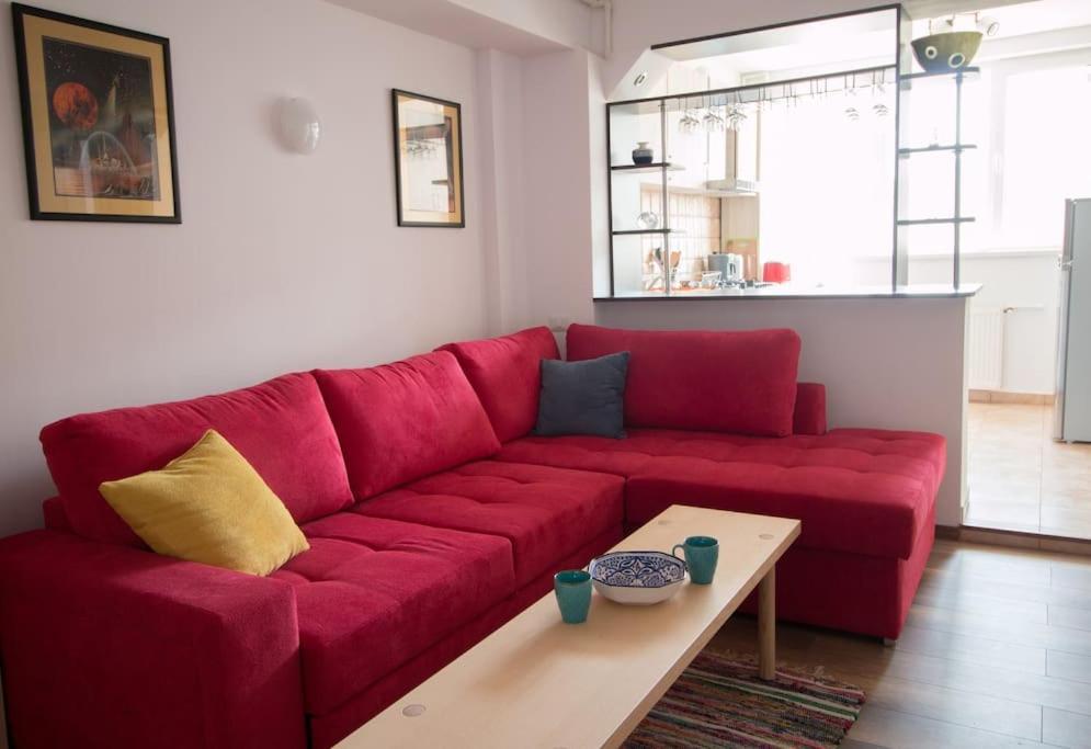 Apartment Sweet *